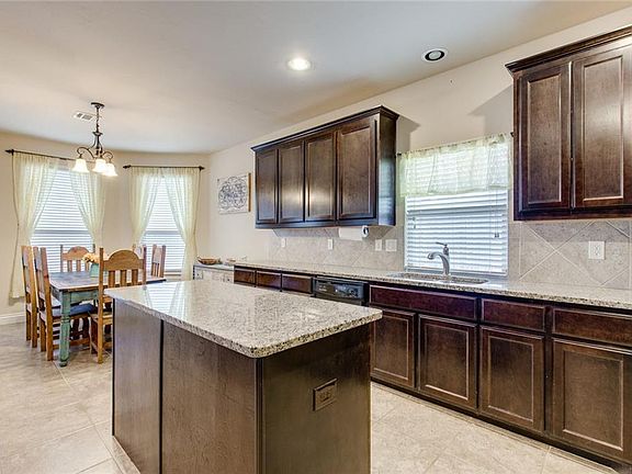 5th image of 8712 Stacy Lynn Ln