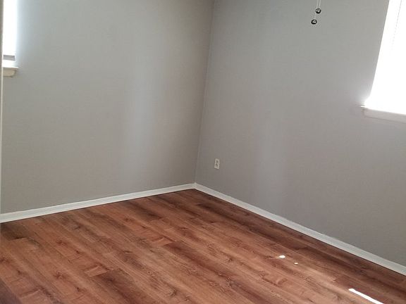 3rd image of 7837 Dungan Rd APT B