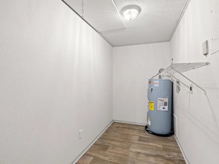 Retreat at Indian Lake - Closet