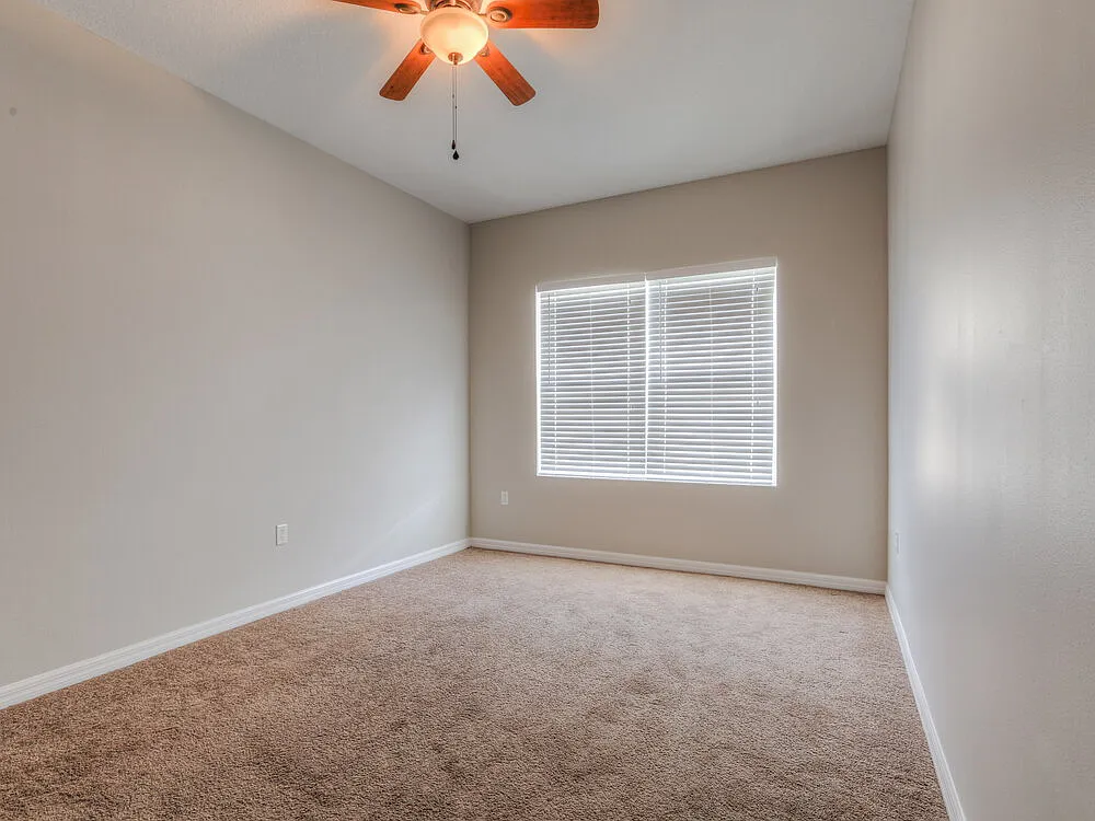 3 bed, 2.0 bath, 2136 sqft, $2,500 — Photo 3