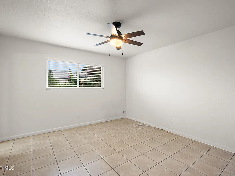 7139 Orizaba Ave — Photo 12