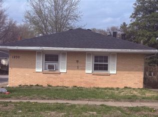 1230 E Cantrell St, Decatur, IL 62521