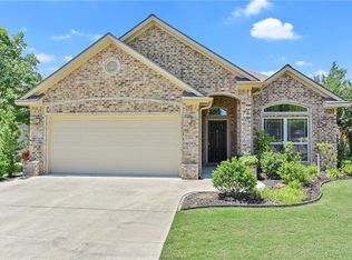 2104 Nicole Ct, Bryan, TX 77802
