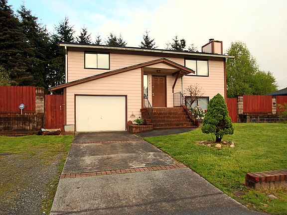 2nd image of 17016 5th Ave E