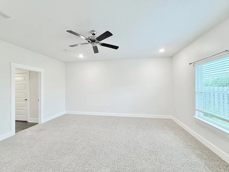 5768 Conley Ct — Photo 5