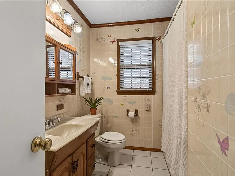 724 S Westgrove Rd — Photo 8