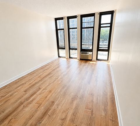 4th image of 6700 S South Shore Dr APT 3E