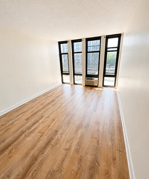 6700 S South Shore Dr #3E — Photo 4