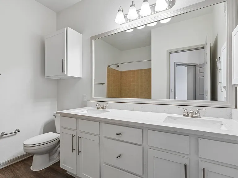 401 Teravista — Photo 23