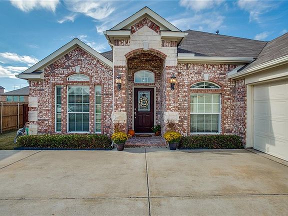 3rd image of 5213 Sunwood Cir