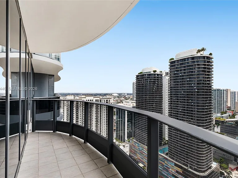1000 Brickell Plz #4015 — Photo 42