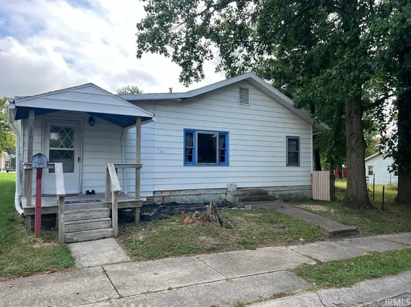 917 N Thomas St, Bicknell, IN 47512