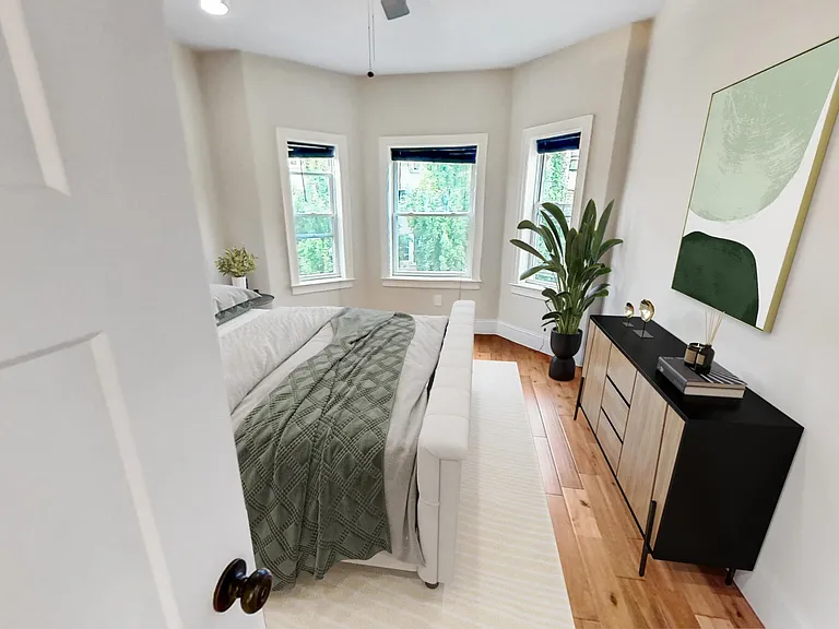 19 Caldwell St #1 — Photo 10