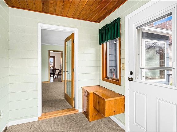 3rd image of 718 6th Ave