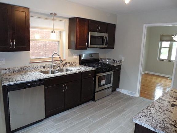 5th image of 4412 Saint Martins Pl