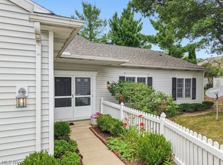 2089 Stillwood Ln, Akron, OH 44313
