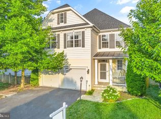 8967 Hanson Grove Ct, Manassas, VA 20109