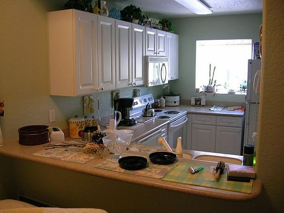 5th image of 339 Ocean Park Ln