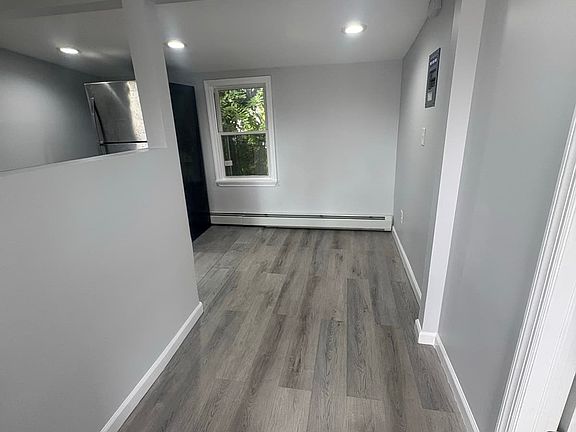 4th image of 250 W 19th Ave #1B