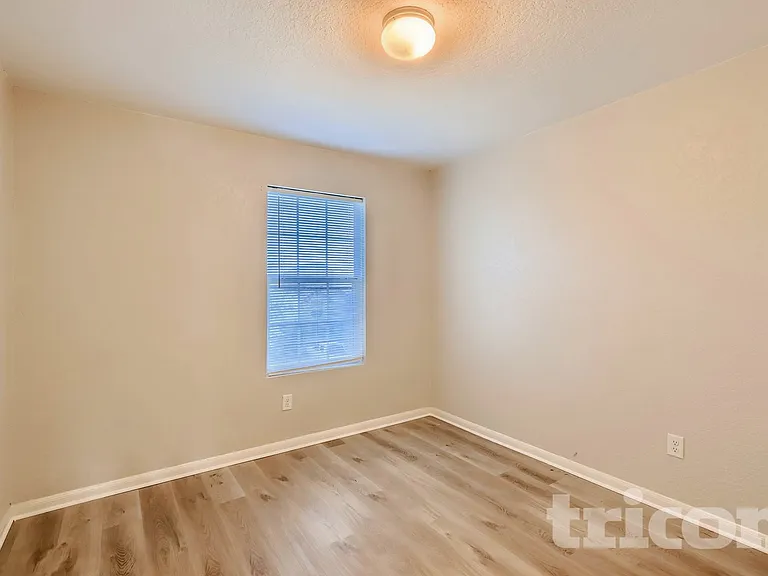 8819 Olmstead Park — Photo 6