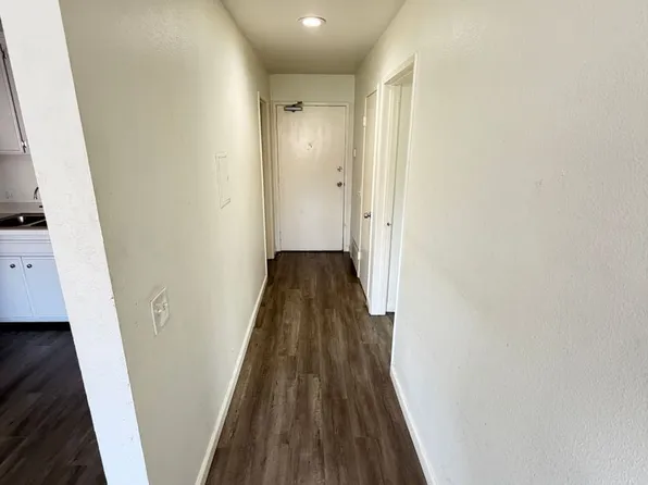829 N Bunker Hill Ave APT 9, Los Angeles, CA 90012
