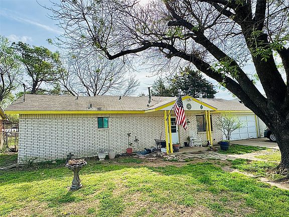 2nd image of 2640 Cypress Ave