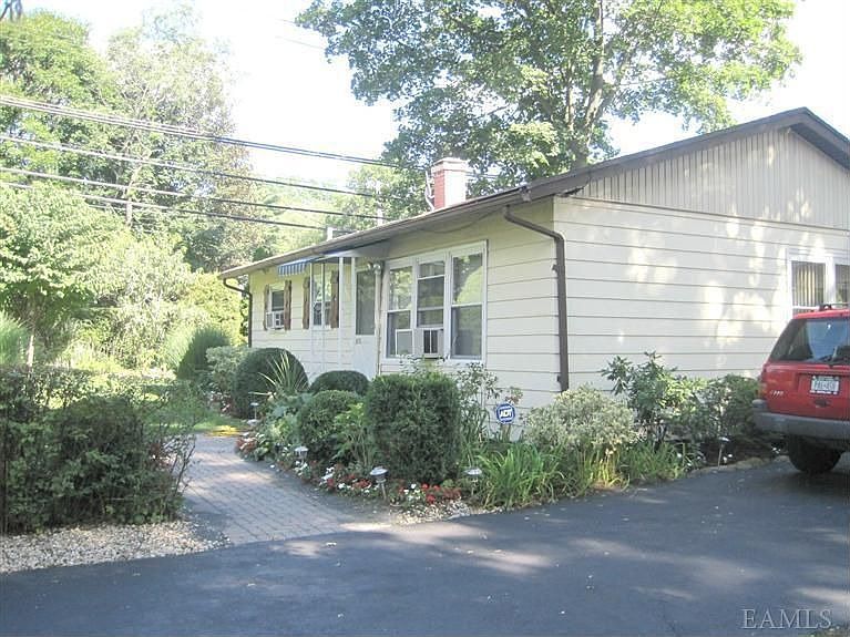 1st image of 206 Hillside Ave