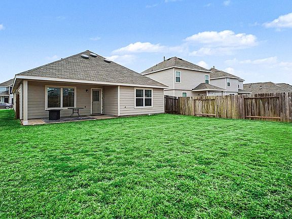3rd image of 4906 Luke Mathew Dr