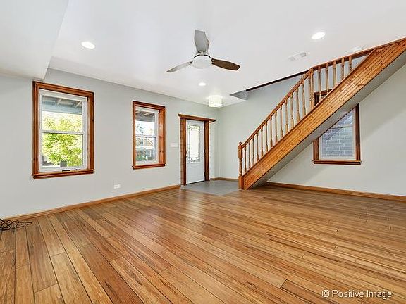 2nd image of 2063 N Oakley Ave #1