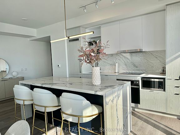 3rd image of 55 Cooper St #5811