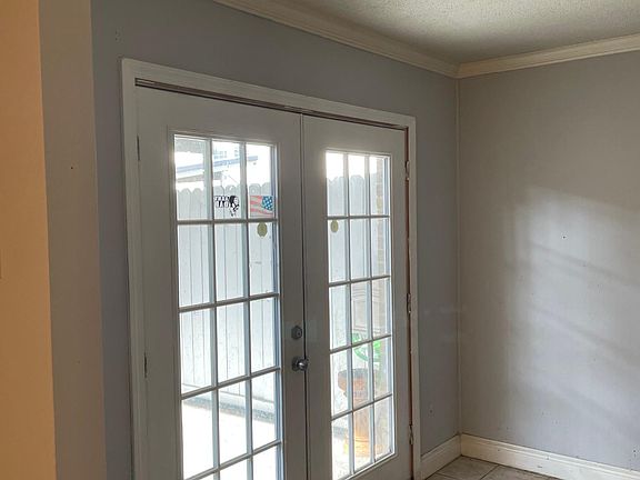 5th image of 1328 E Dulles Dr #E