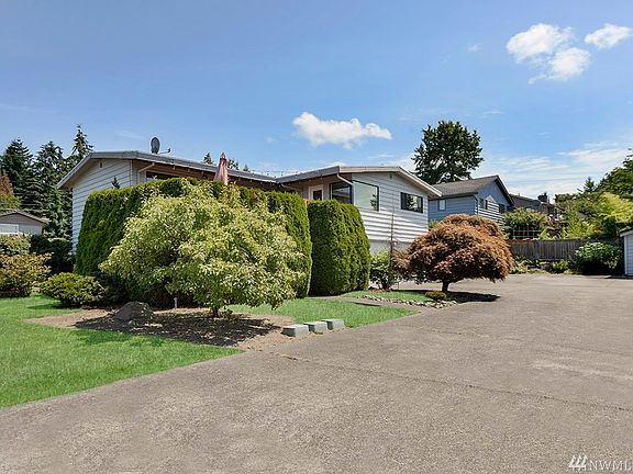 3rd image of 17705 3rd Pl SW