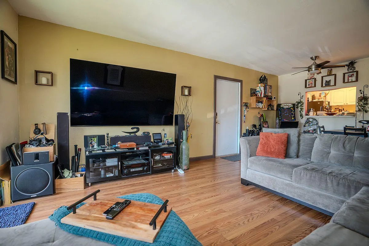 Building Photo - 13917 SW 90th Ave #214-B