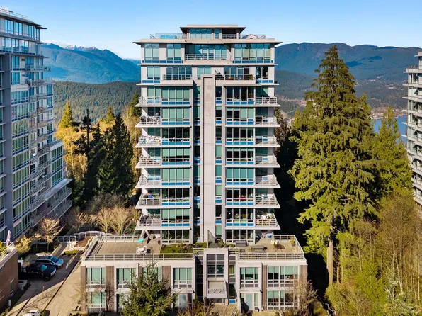 9080 University Cres #1502, Burnaby, BC V5A 0B7