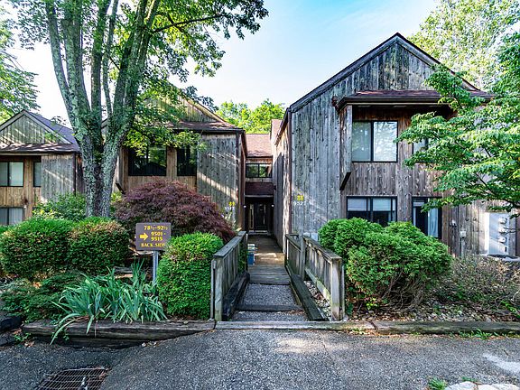 2nd image of 9543 S Pointe Lasalles Dr #89