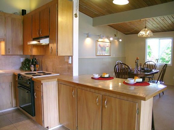 Kitchen to Dining Room