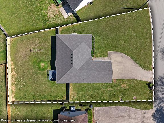 3rd image of 1630 Windriver Rd
