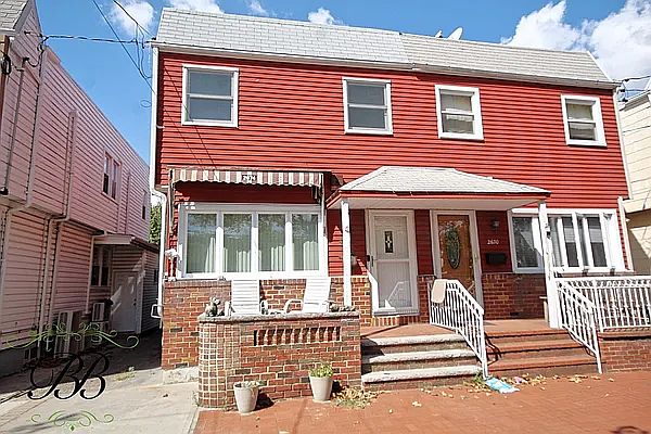 1st image of 2674 E 63rd St