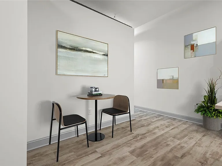 105 Main St #2 — Photo 31