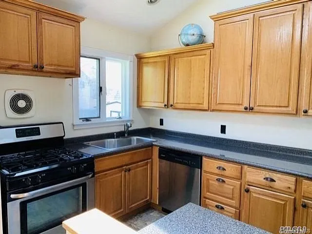 4 Willow Pl — Photo 7