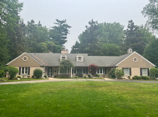 177 Woodley Rd, Winnetka, IL 60093