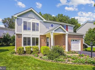 12806 Valleyhill St, Woodbridge, VA 22192