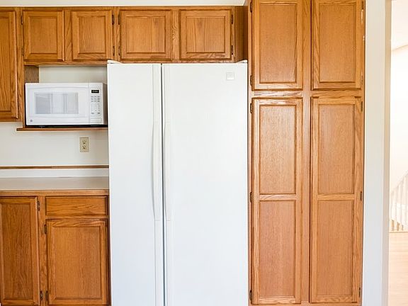 4th image of 9407 161st St #5159
