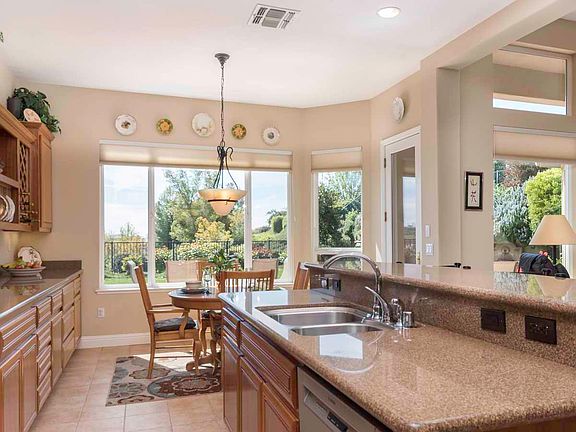 2nd image of 816 Royal Troon Pl