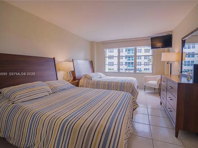 5151 Collins Ave #428 — Photo 14