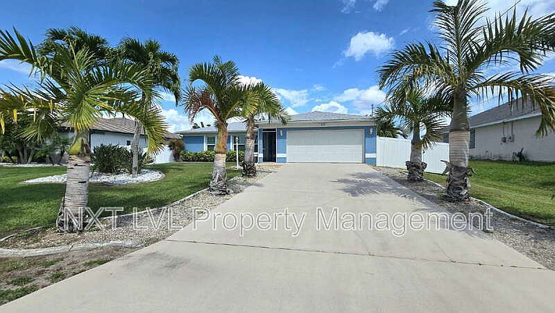 1st image of 4123 SW 21st Pl