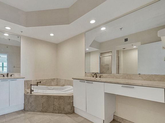 5th image of 15051 Royal Oaks Ln #2402B