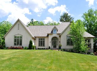 429 Bentleyville Rd, Moreland Hills, OH 44022