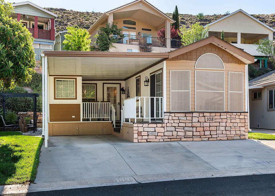 1st image of 108 Overlook Ln
