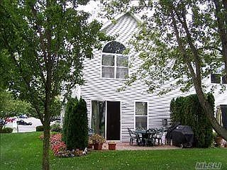 3rd image of 255 Windward Dr